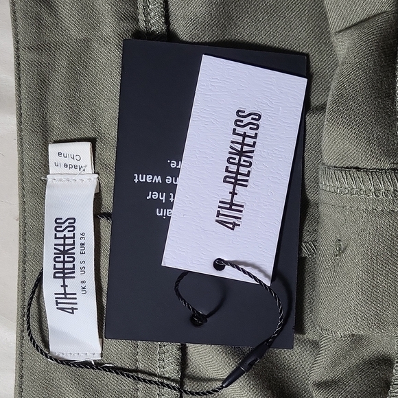 4th + Reckless Nile Button Detail Wide Leg Trouser - Picture 6 of 7